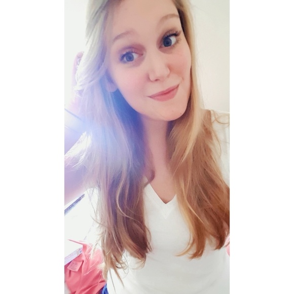 Meet your Posher, Genia - Picture 2 of 2